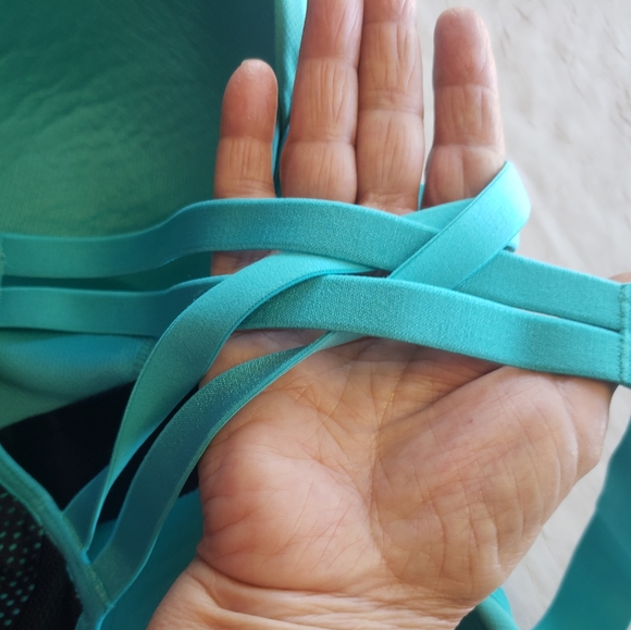 VSX Sport Victoria’s Secret Sports Teal and Black Bra Mesh Pattern Sz 38C. - Picture 8 of 16